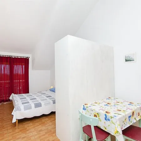 Guest house Milena 3*